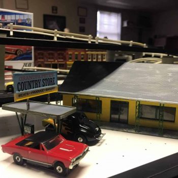 Model Car Slot Track Country Store Close